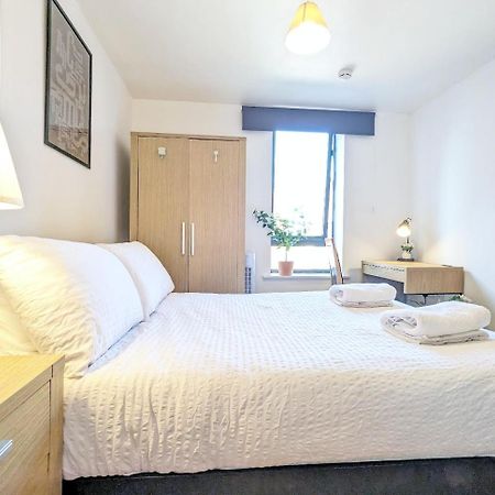 Guest Room In City Centre Near Key Attractions Liverpool Exterior foto