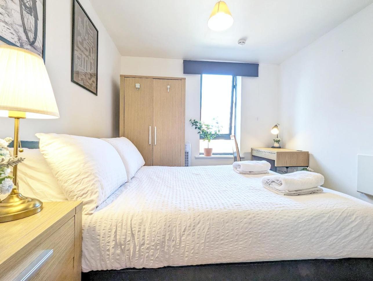 Guest Room In City Centre Near Key Attractions Liverpool Exterior foto