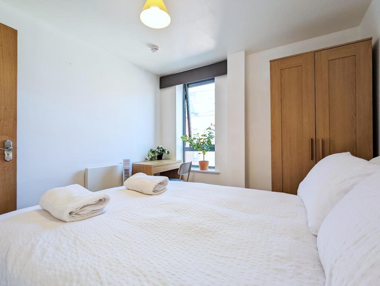 Guest Room In City Centre Near Key Attractions Liverpool Exterior foto